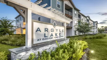 Argyle Lake at Oakleaf Town Center