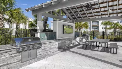 Argyle Lake at Oakleaf Town Center