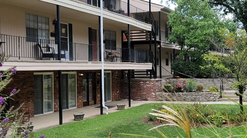 Lyn Village Exterior 1