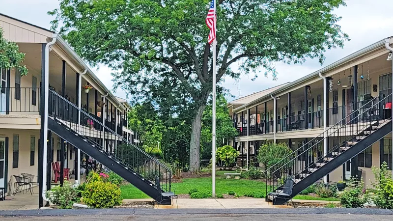 Lyn Village Courtyard