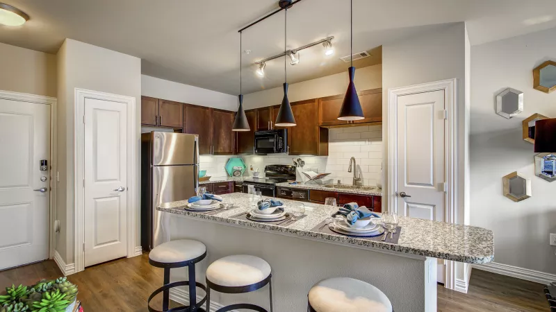 Keller Springs Crossing apartment photo