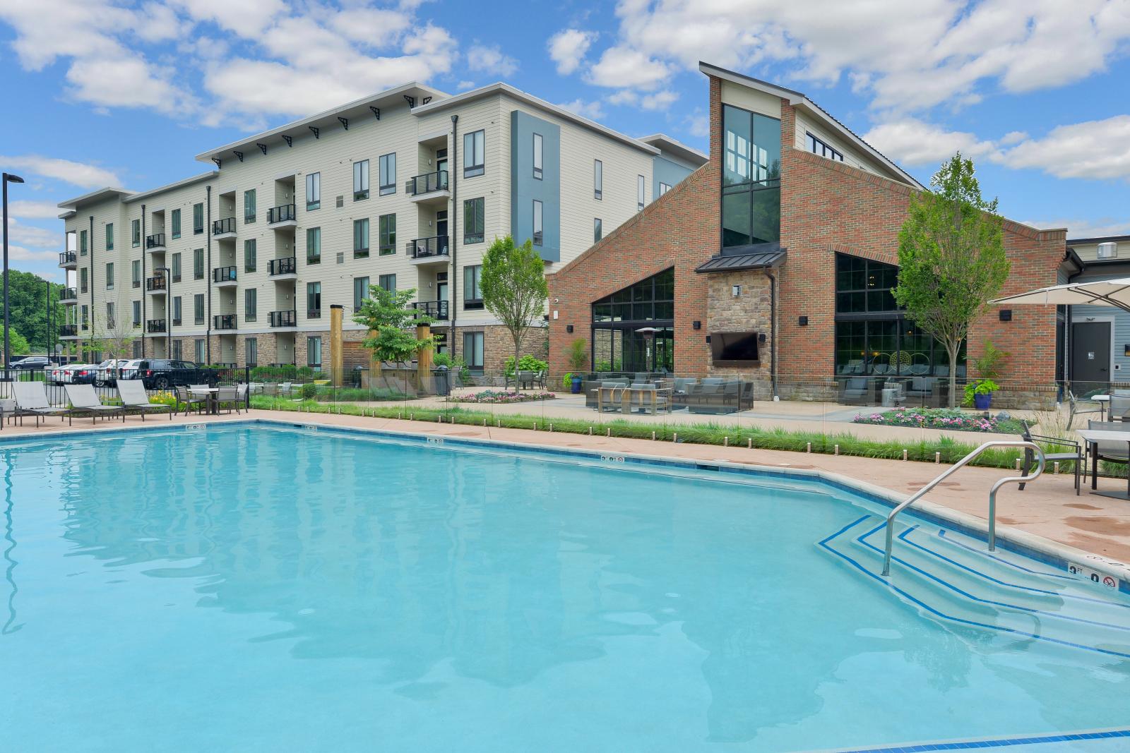 pool and sun deck