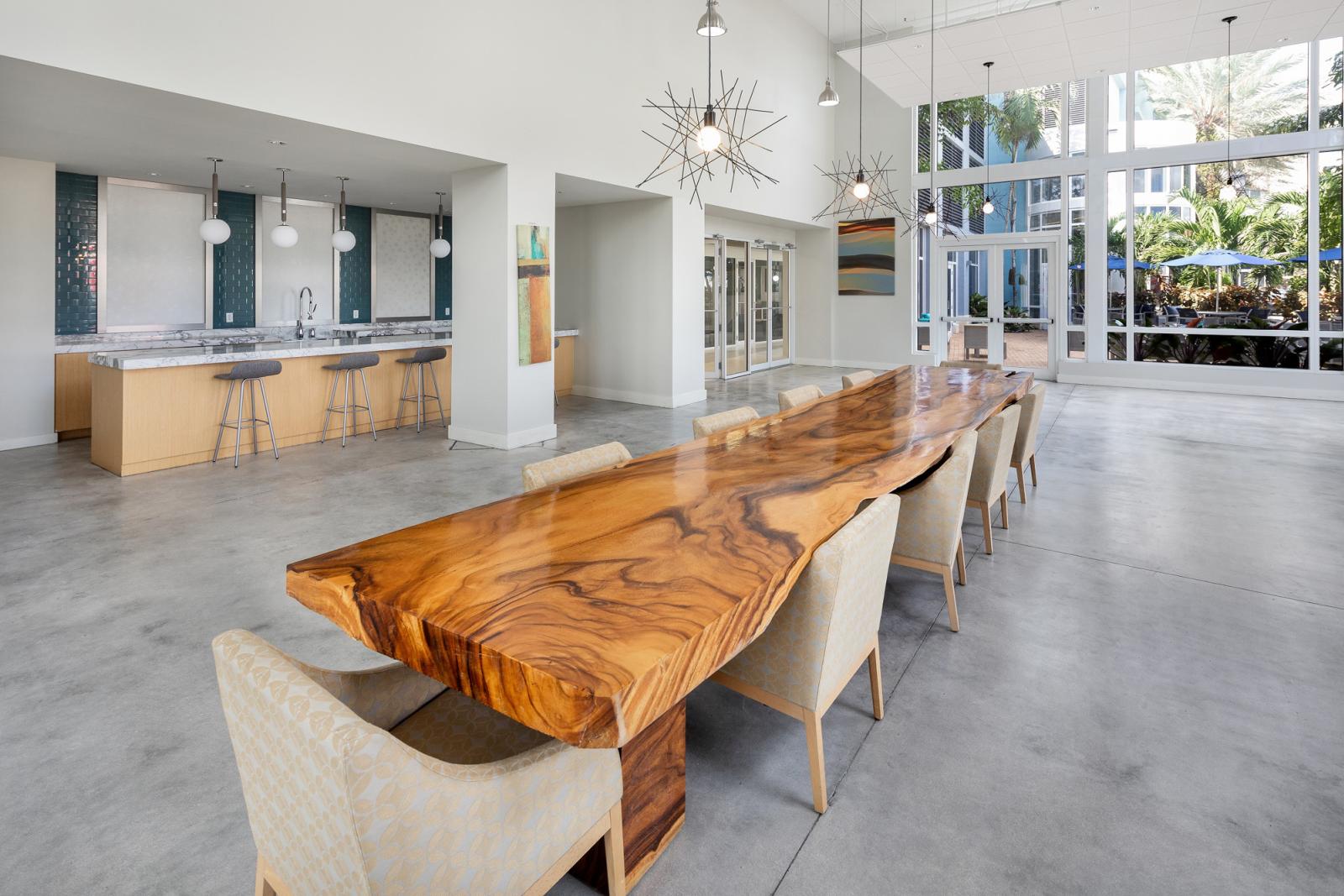 Midtown 24