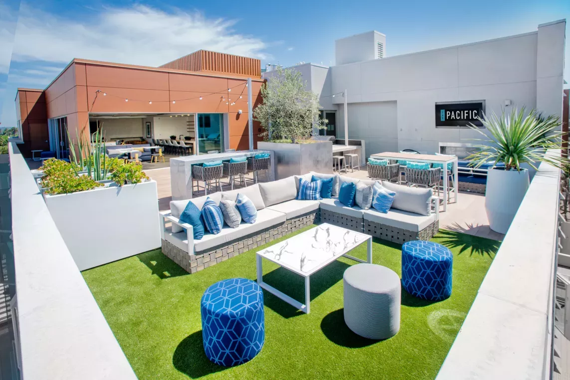 Rooftop outdoor seating