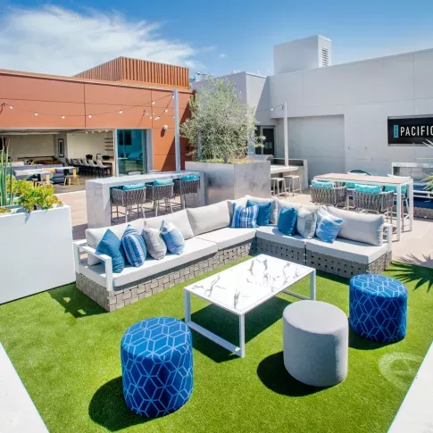 Rooftop outdoor seating