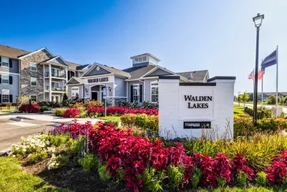 Walden Lakes entrance